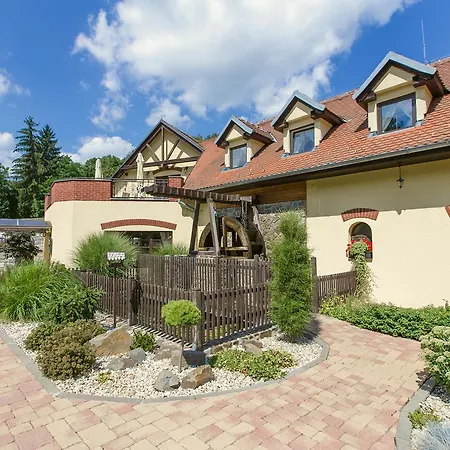 Nemojansky Mlyn 3* Nemojany